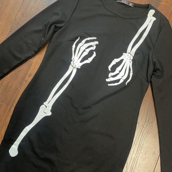 NWOT Skeletons Hands Black Mini Dress Halloween - Picture 2 of 3